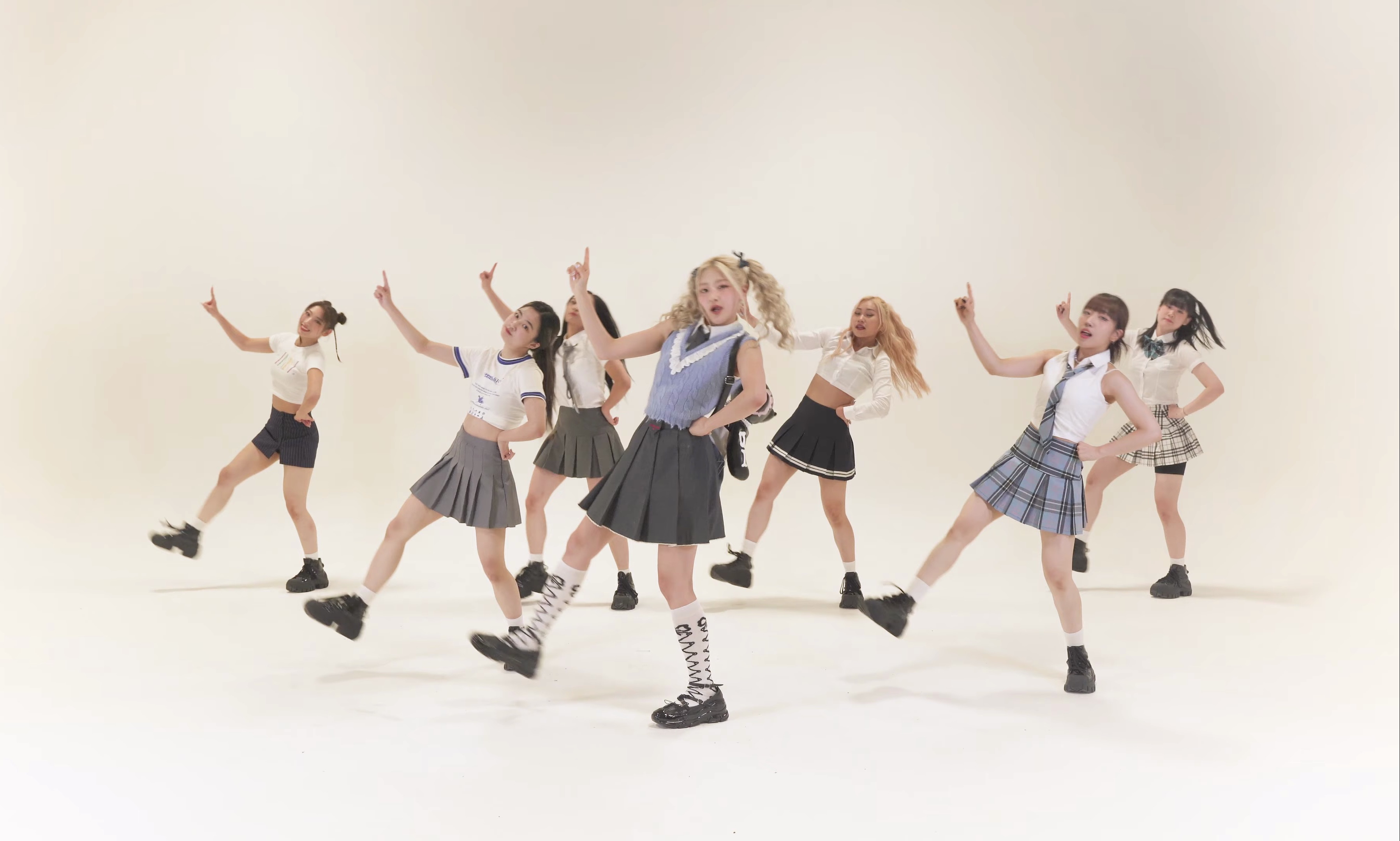 【haneul】 play love games 练习室舞蹈