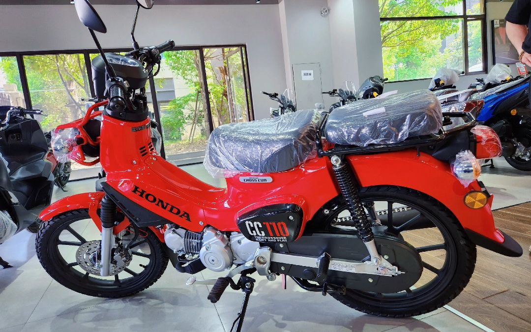 本田幼兽cc110-换机油