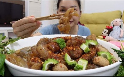 W姐 牛筋肉丸粉!!烤青椒!生菜豆芽!哔哩哔哩bilibili