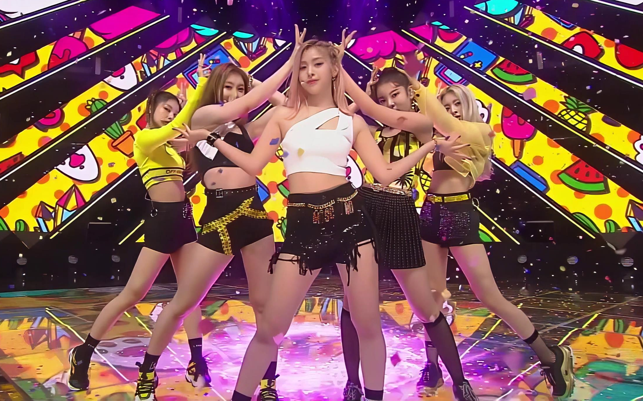 【4K 舞台】ITZY《 ICY 》SBS Inkigayo 20190818哔哩哔哩bilibili