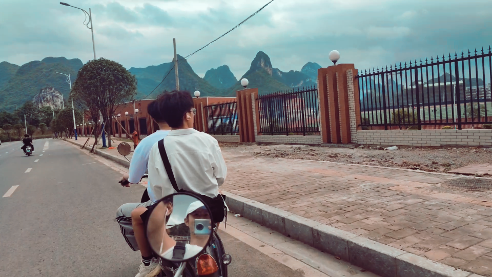 "做人要潇洒一点"