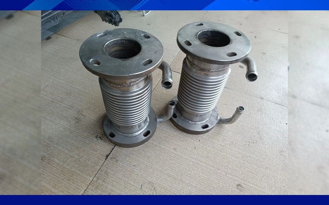 航天重工无轨胶轮车配件生产厂