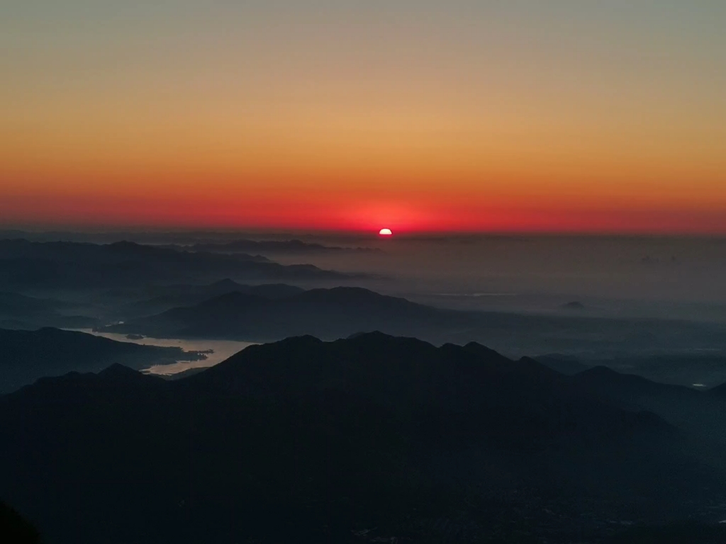 会当凌绝顶,一览众山小
