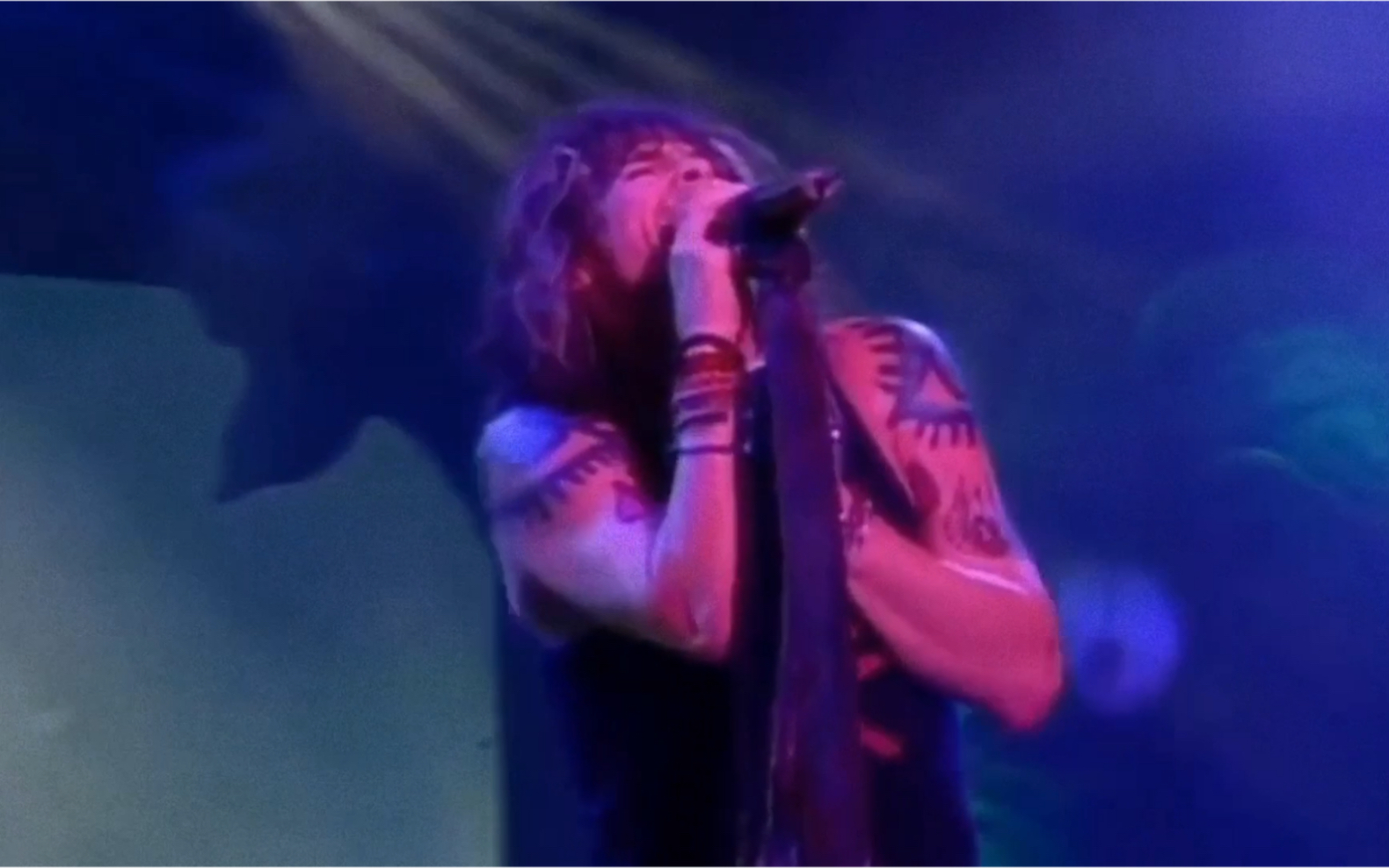 [图]Aerosmith - I Don't Want To Miss A Thing - Live In Osaka 1999