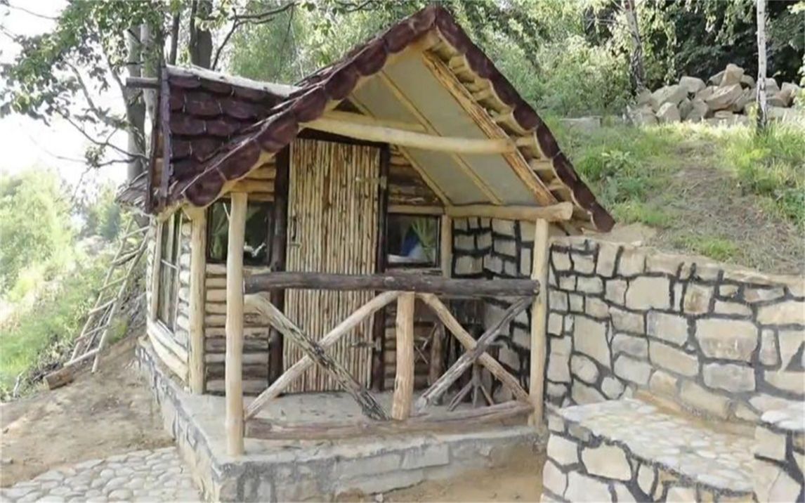 野外生存,小伙不花一分一毫,独自在野外建造出最精致荒野木屋_哔哩
