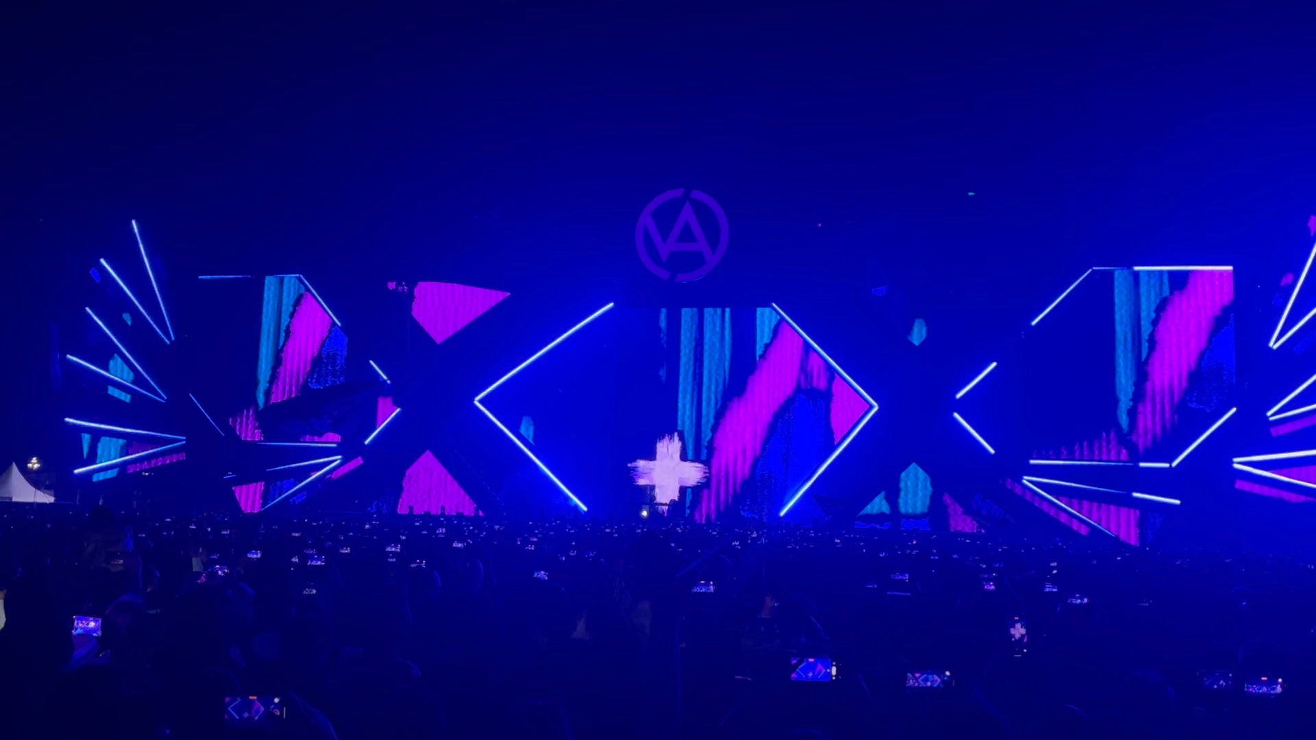 小马丁 burn out 11月4日仙桃vac电音节