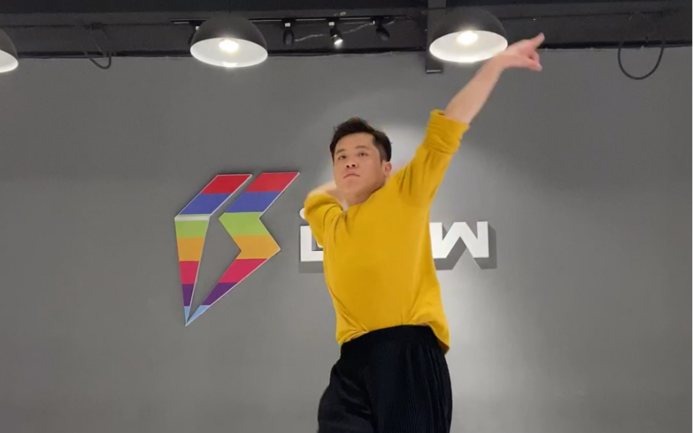 waacking甩手舞带你来感受全网嗨曲moveyourbodythisismystyle