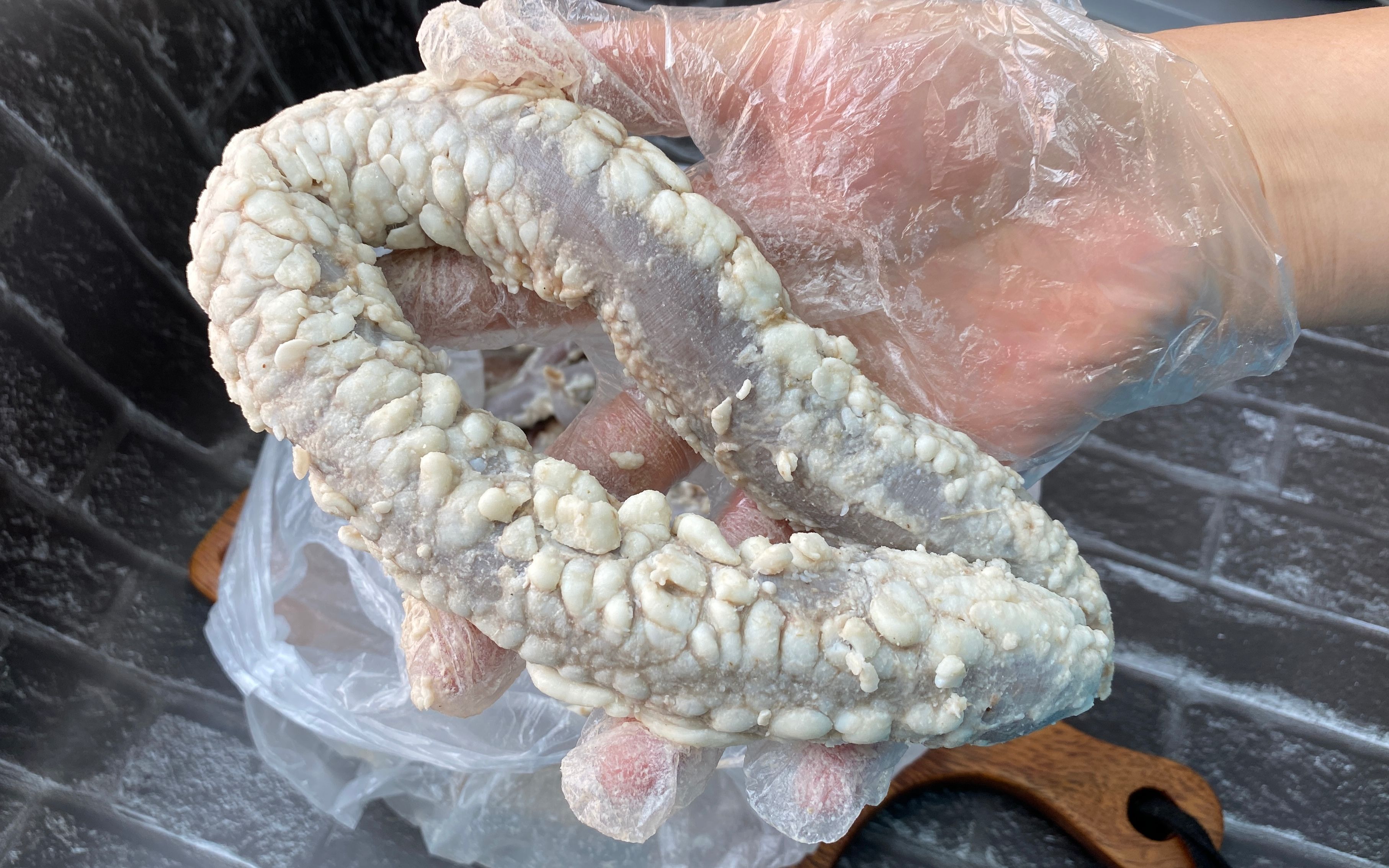德州名吃羊肠子,不仅能煮着吃,加2个尖椒一炒,又软又香真过瘾