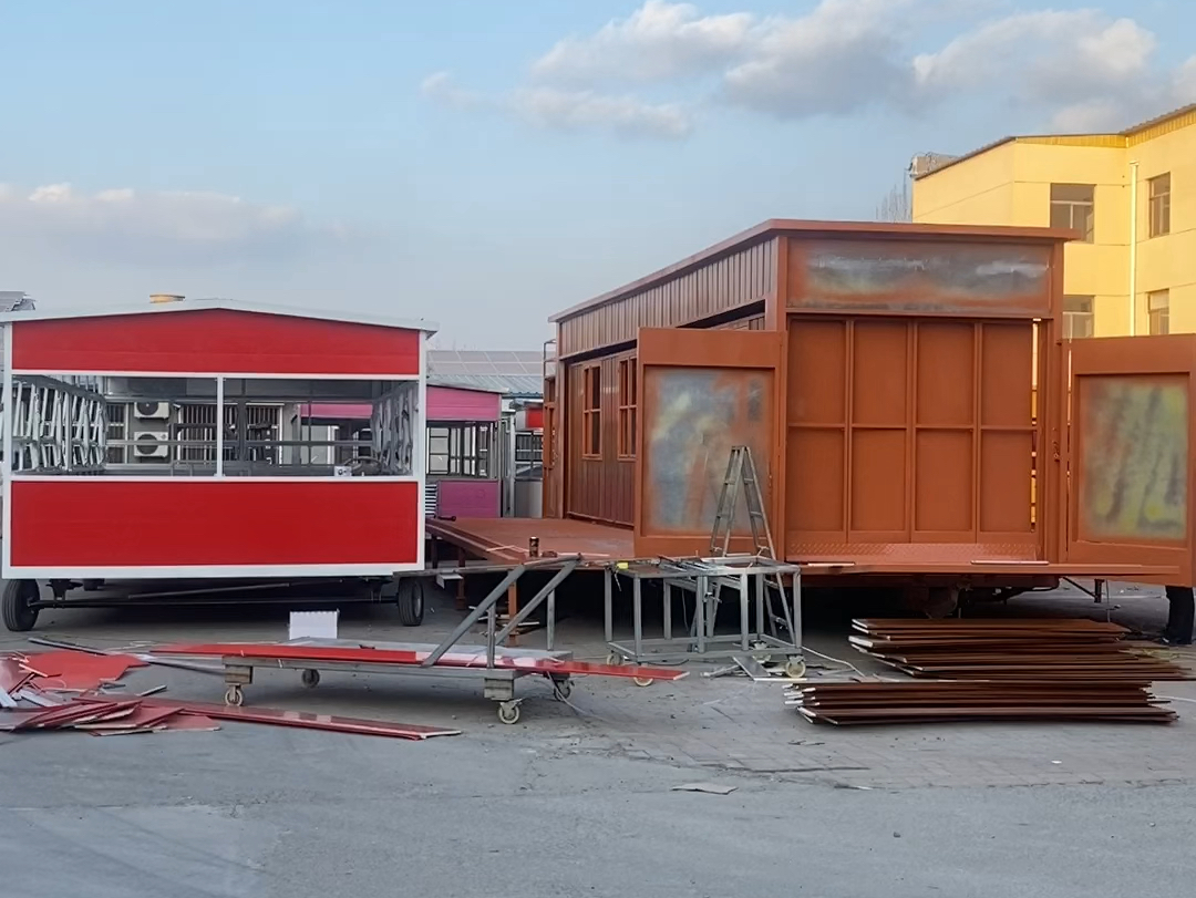 大型流动餐车 厨房餐厅一体车 宴席车