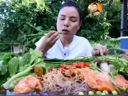 Download Video: 泰国橙子姐姐美食分享，泰式三文鱼赤身食谱