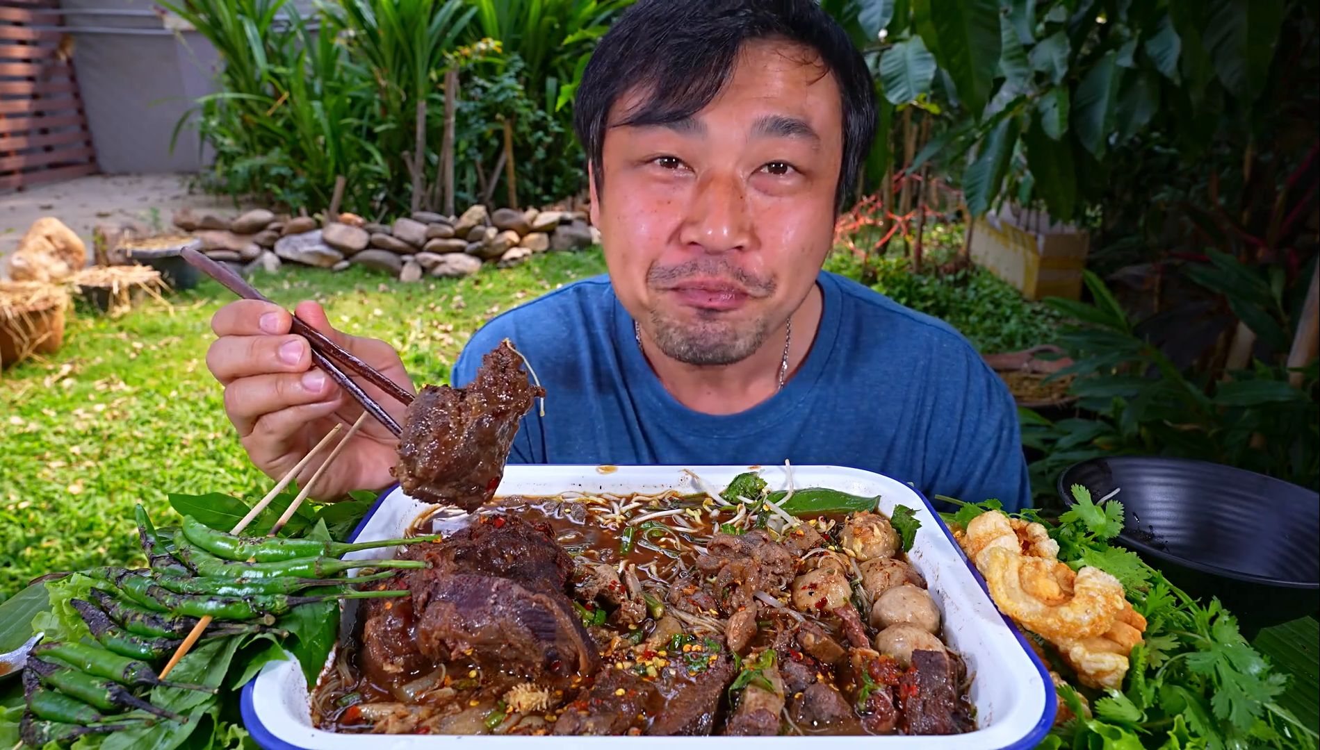 这期简单吃点-牛肉面 中字幕 泰国大叔