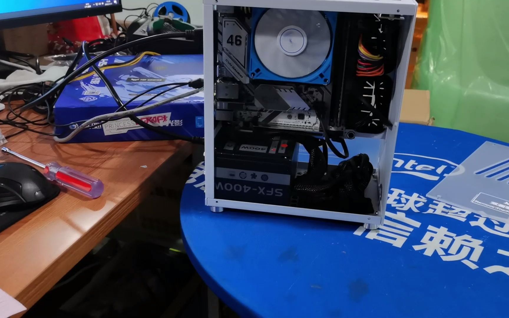 酷鱼t40七彩虹itx机箱