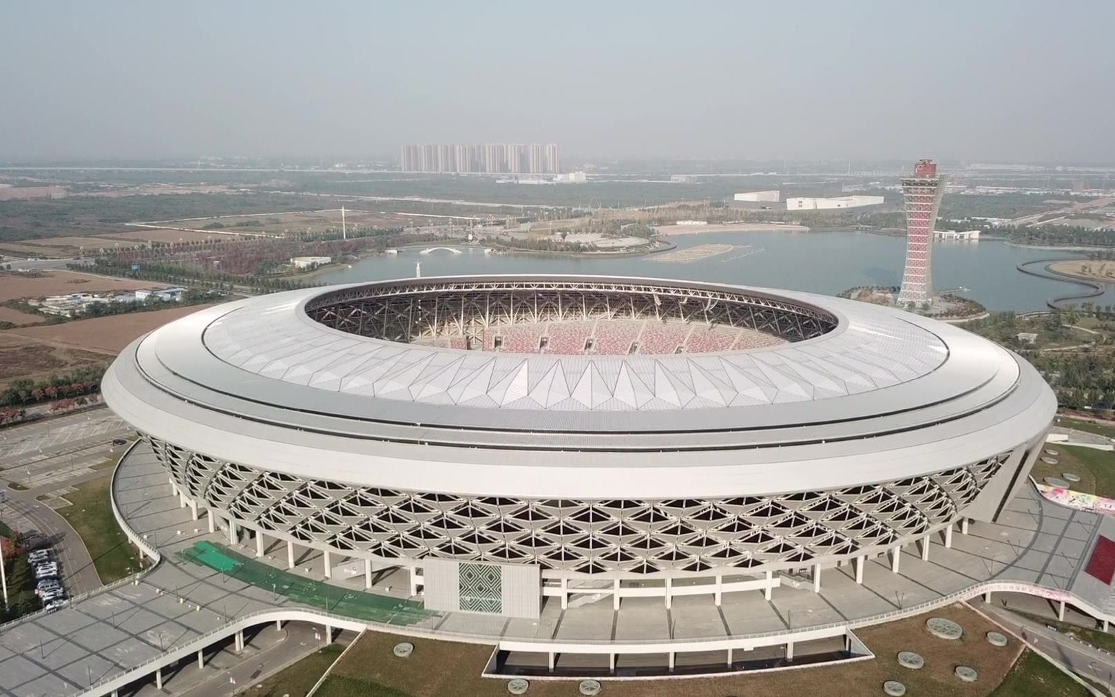 航拍咸阳奥体中心,当地人戏称"鸟巢"咸阳分巢_哔哩哔哩_bilibili