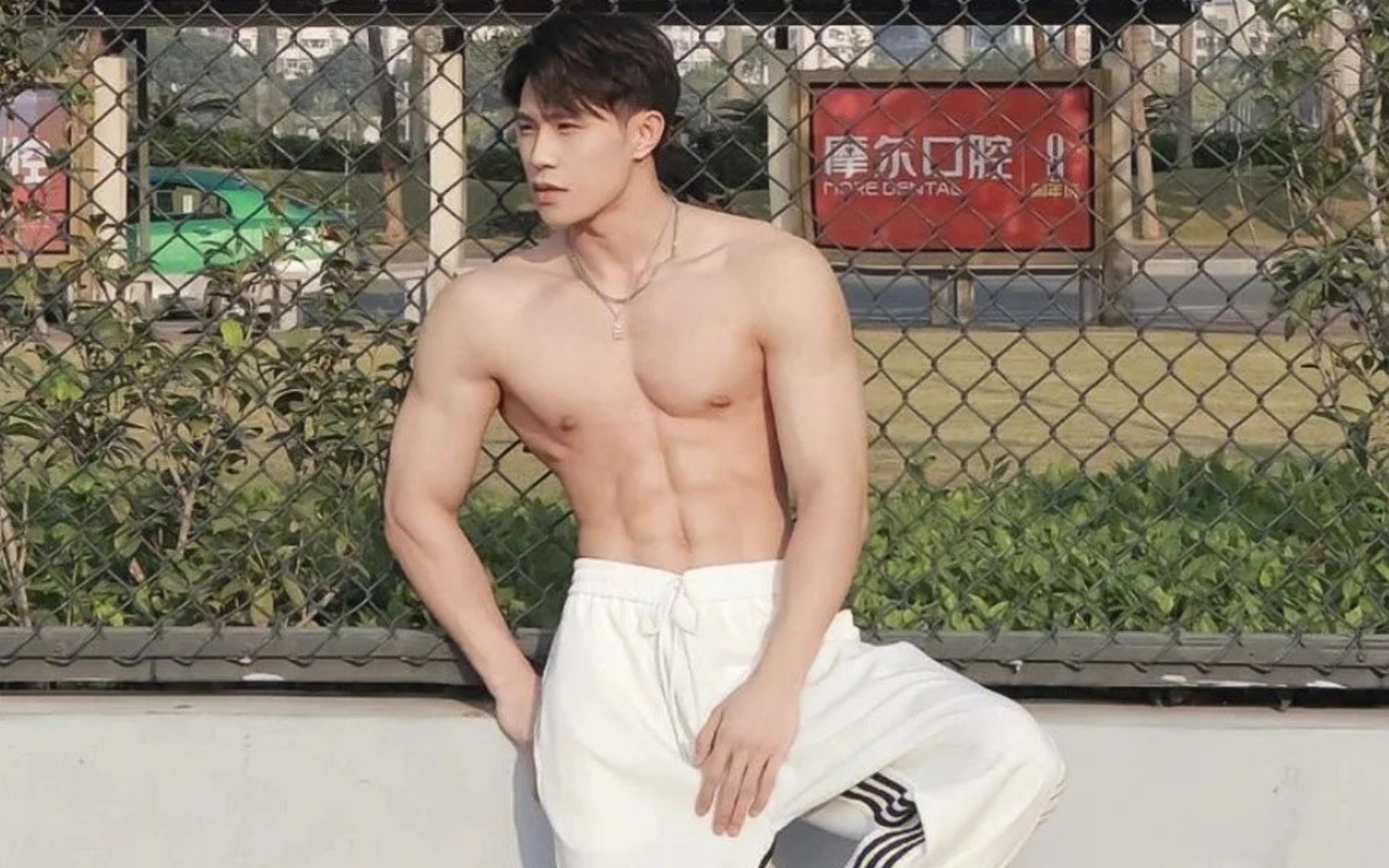 185cm东北体育生,肌肉小奶狗哔哩哔哩bilibili