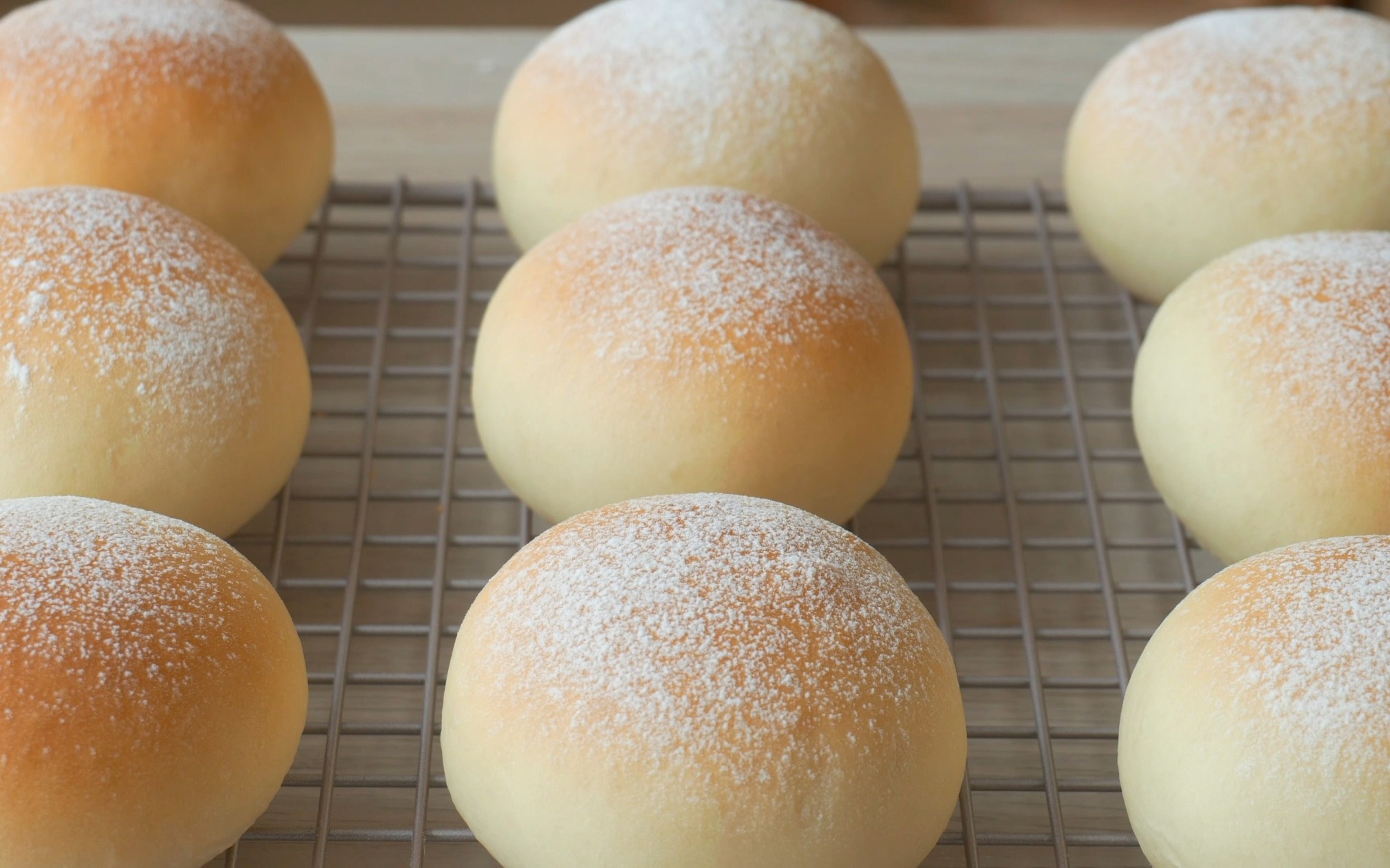 开启夏天的【豆乳冰面包】特调爆浆豆乳奶油详细制作配方!