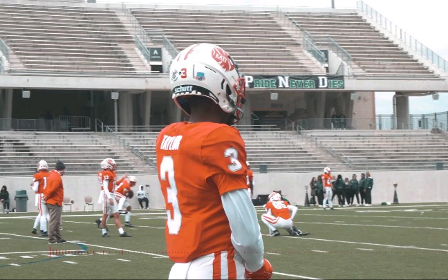 | HS Mic'd Up | | 4星高中DB Bobby Taylor | | ＂NO FLYZONE＂ | | Katy High School |哔哩哔哩bilibili