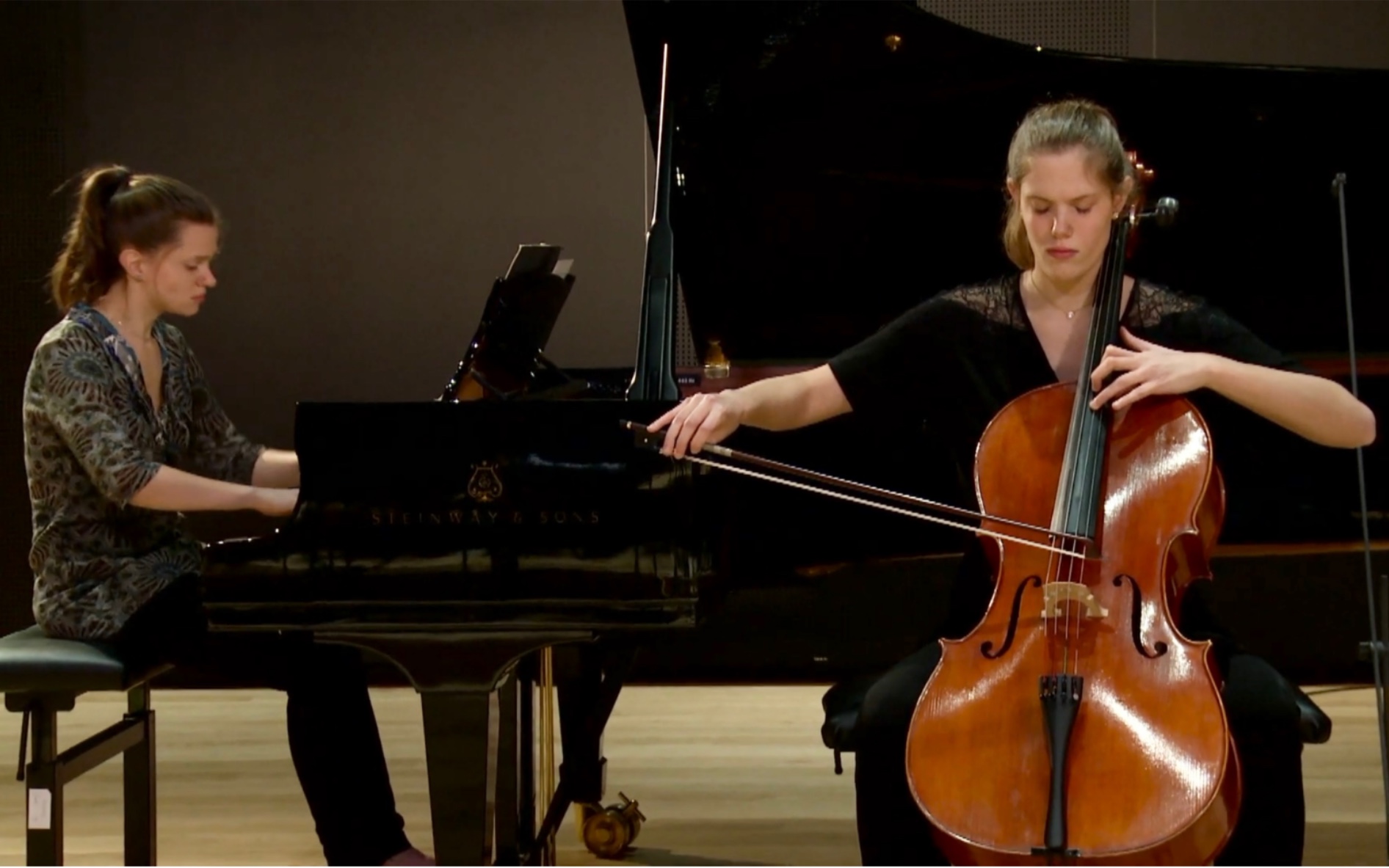 aniasophiedruml大提琴钢琴舒曼柔板与快板schumannadagioundallegro