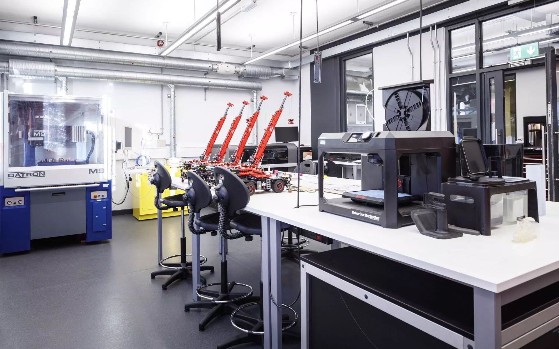 赫尔大学工程系fablab实验室数字制造空间