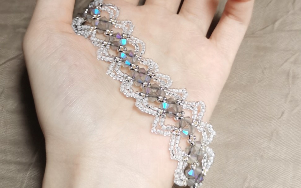 【原创】【串珠】手工编织蕾丝米珠手链丨仙气飘飘丨满分美貌