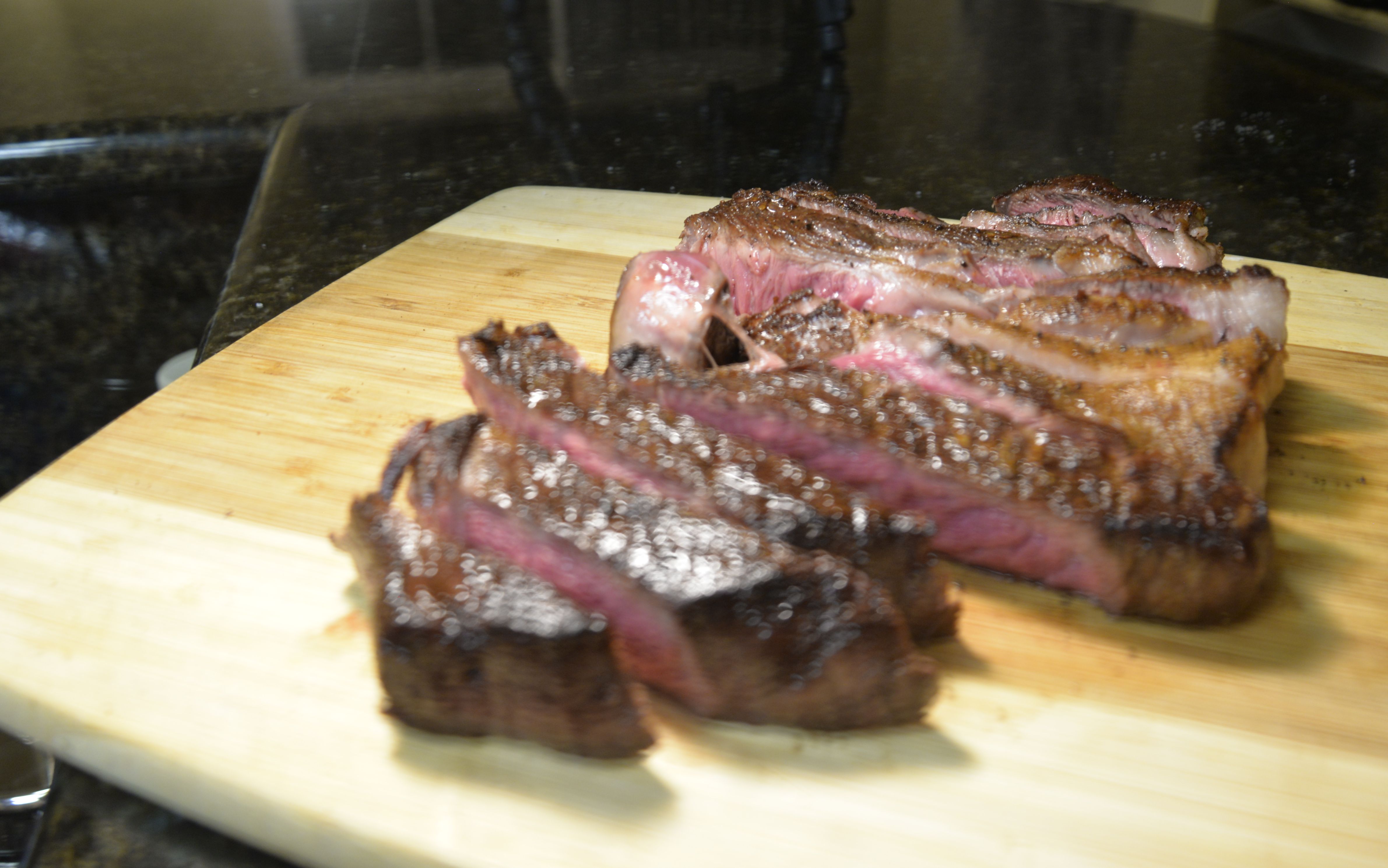 如何烤一大块♂好吃的牛排