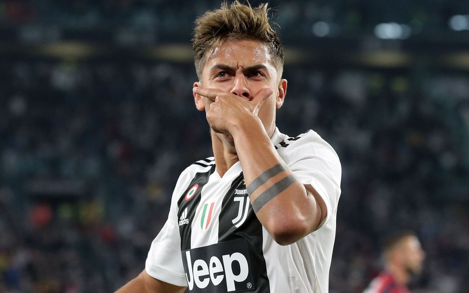 保罗·迪巴拉 - 拔高整个球队颜值的男人!c罗,梅西都是他队友!