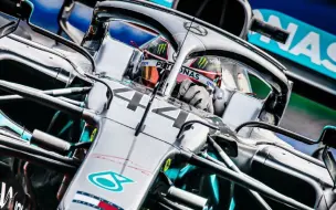 Descargar video: 【Lewis Hamilton】总之就是非常的帅