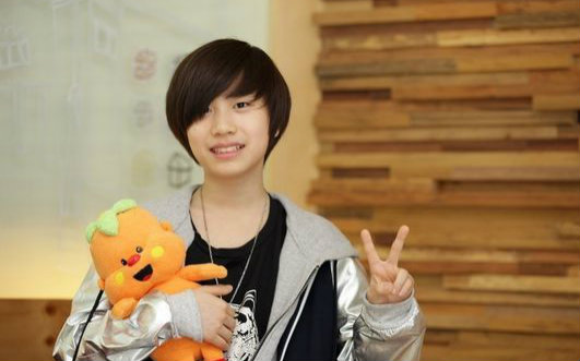 房艺谈2012唱歌视频合集