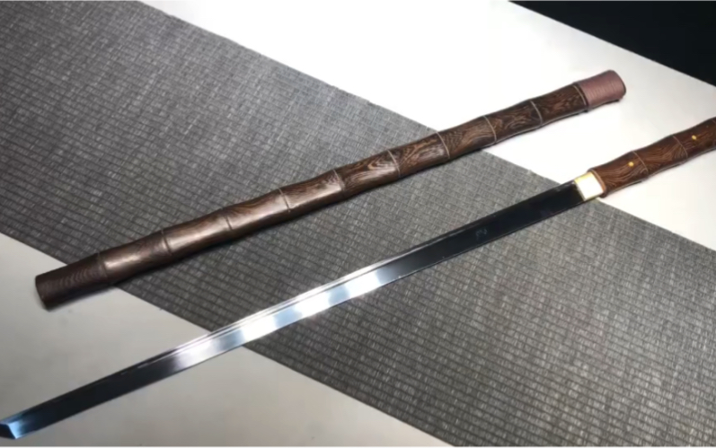 竹节花梨木素装唐横刀