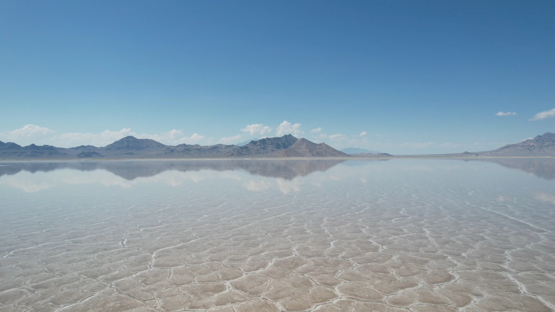 盐湖城的大盐湖很美很壮观