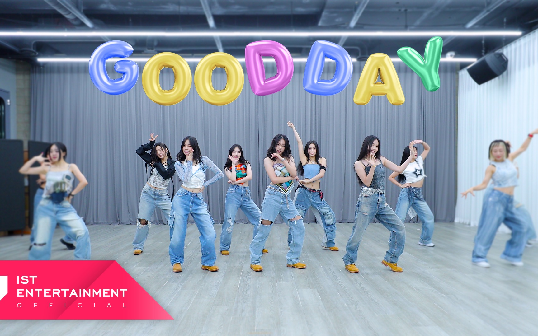 [图][Weeekly] ‘Good Day (Special Daileee)’ Choreography Practice Video