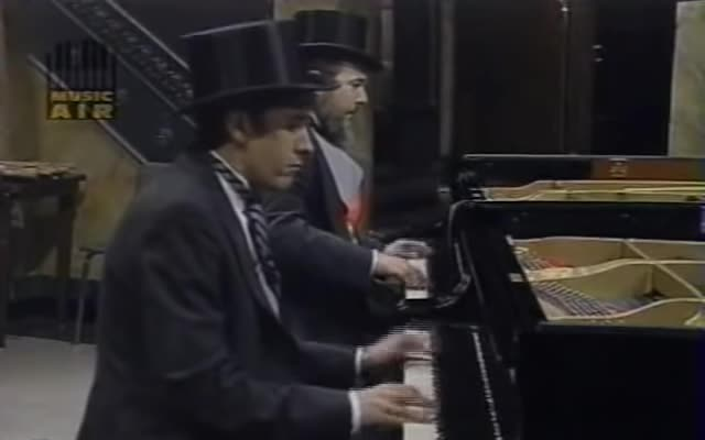 [图]俩大师boogie名场面《Boogie Woogie Twins》 Jools Holland 和 Doctor John