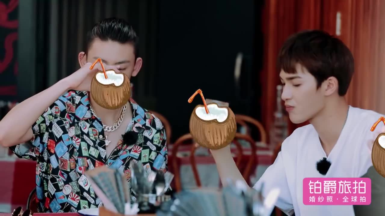 尤长靖和范丞丞日常"斗嘴" 一到饭点就犯困?