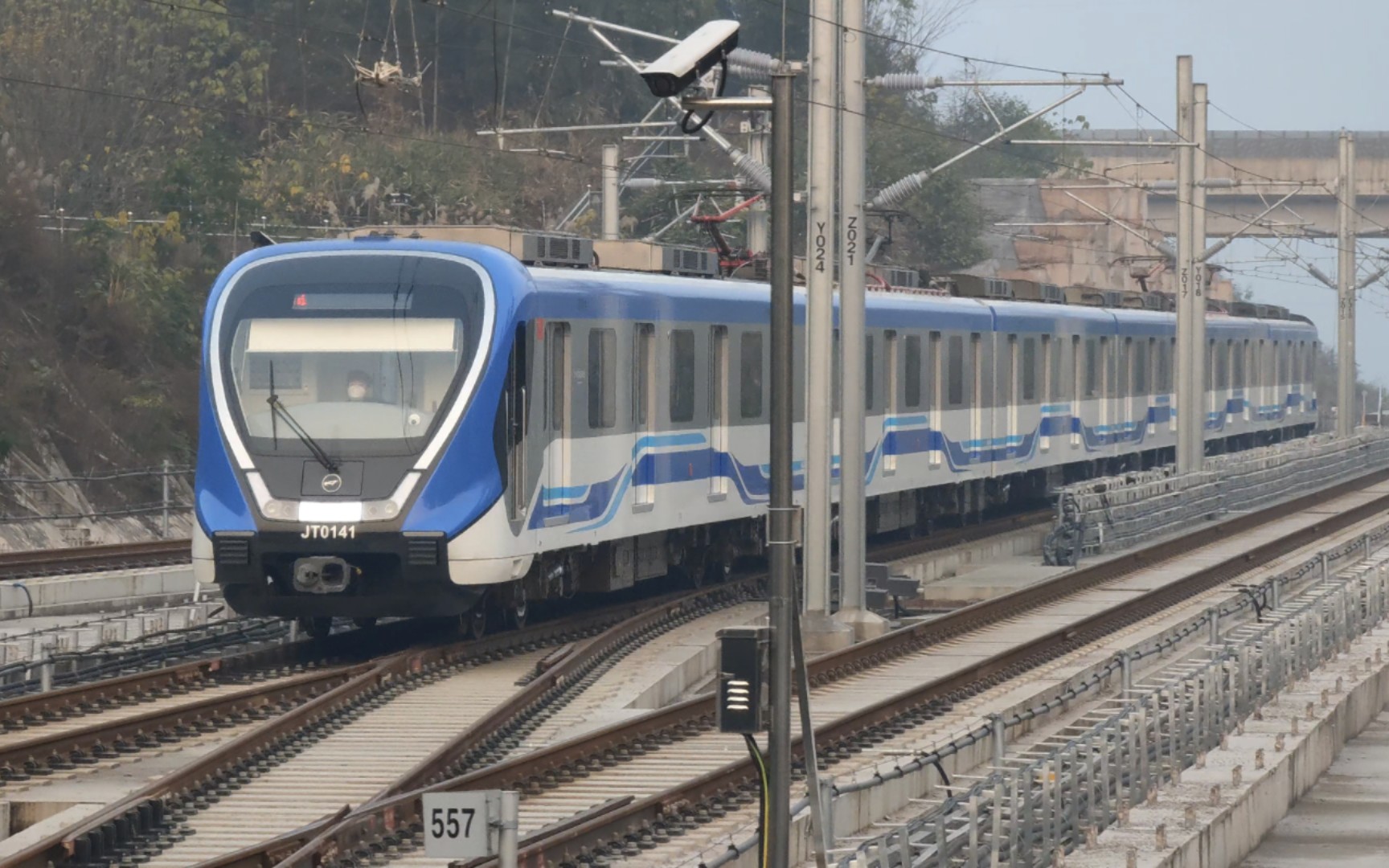 【重庆市郊铁路】江跳线九龙园站列车进出站