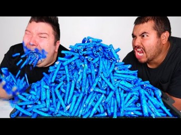 马特ⷮŠ斯托尼 (Matt Stonie) 的 10,000 卡路里极限蓝色热量 Takis Fuego 挑战赛哔哩哔哩bilibili