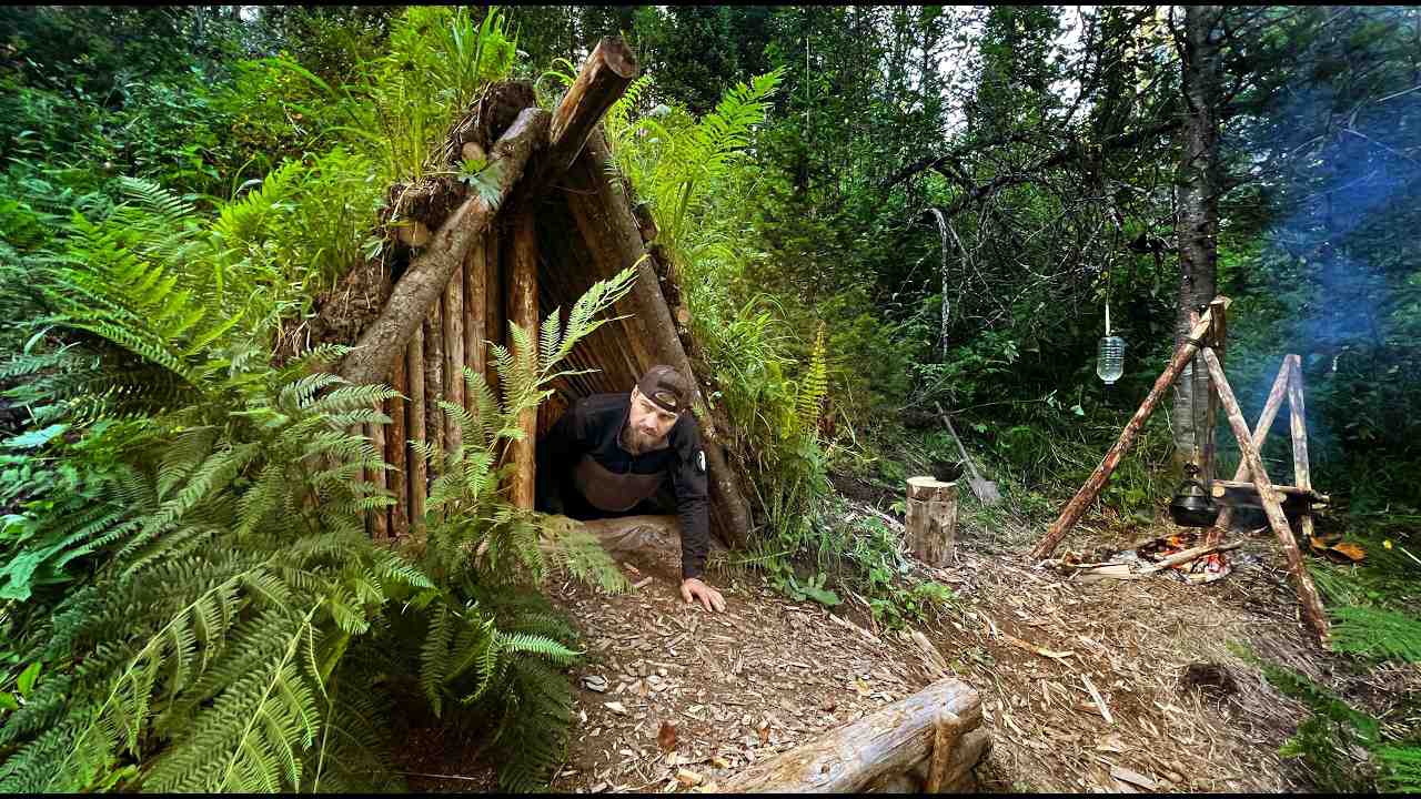 荒野求生决赛第一天恶心一幕发生网友喊话节目组：有点过分了(图1)