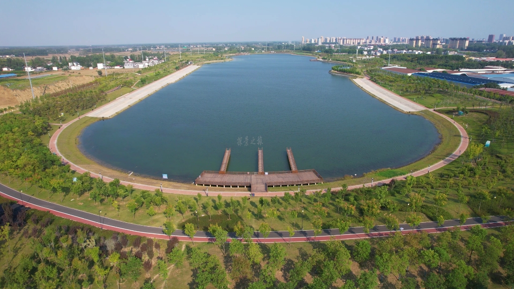 河南平舆县安城湖湿地公园打造岸绿水清景美 绘就生态画卷