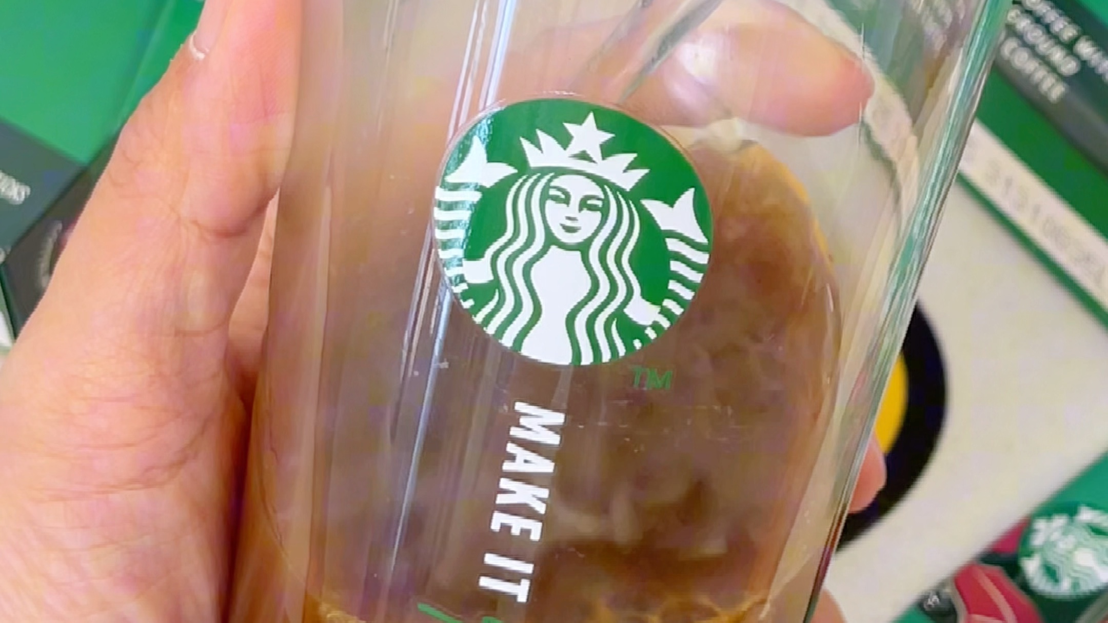 星巴克的速溶黑咖啡是真的香呀!入口浓郁回甘.真的好香好喝