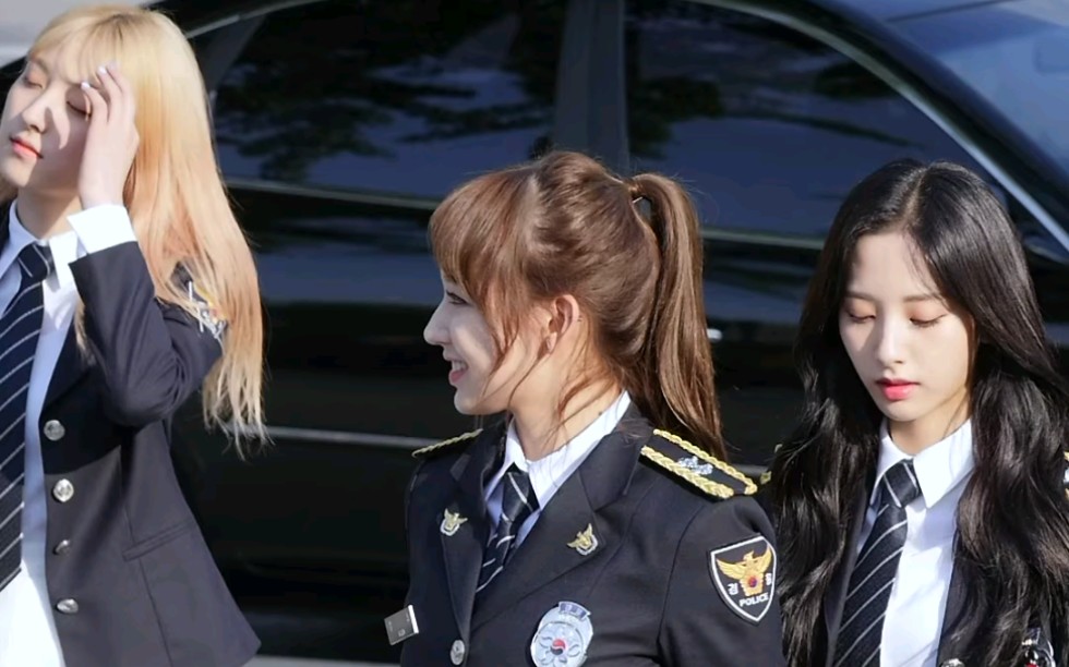 高清wjsn程潇20170613女警制服热舞
