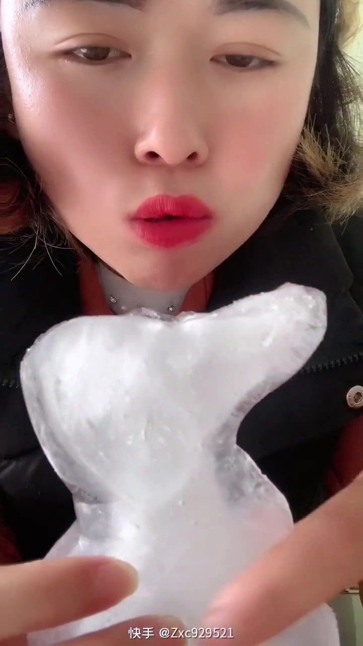 希希搬运纯冰姐咯嘣咯嘣的纯冰炒鸡好听