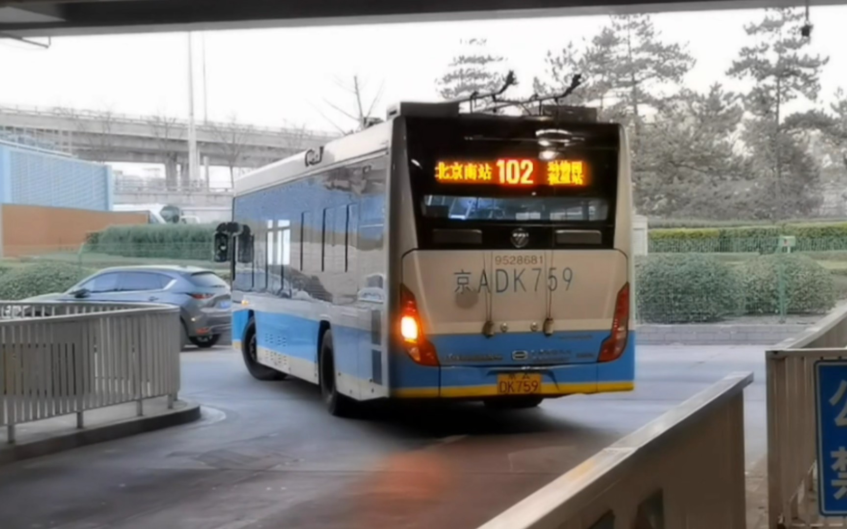 北京公交102路pov