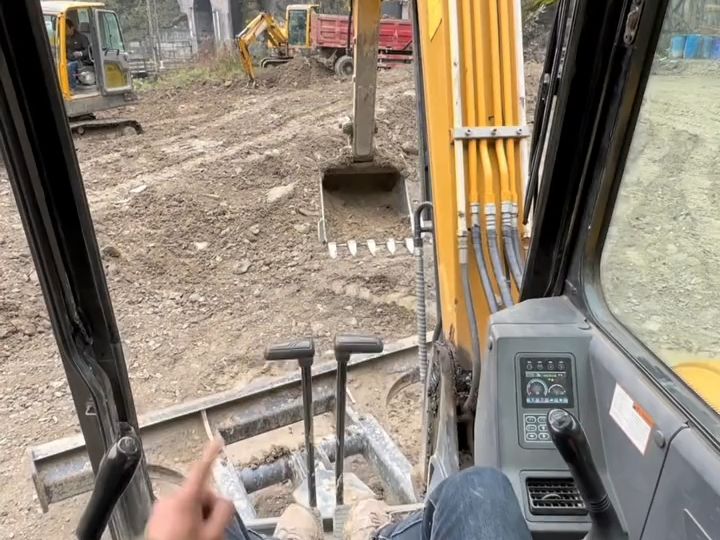 零基础学挖机八个动作