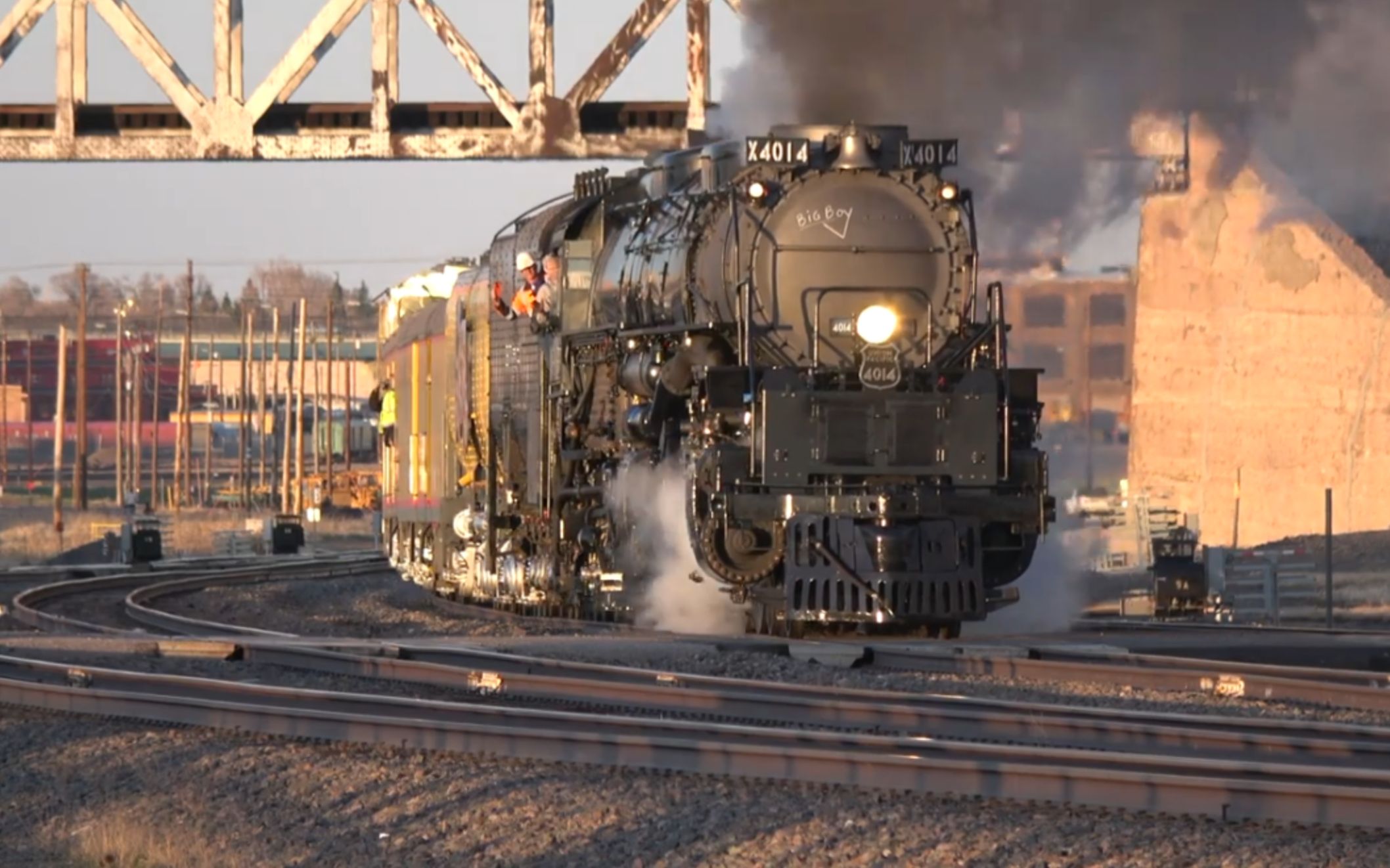 up4014"大男孩号"蒸汽机车5月2号在夏延的试运行_哔哩哔哩_bilibili