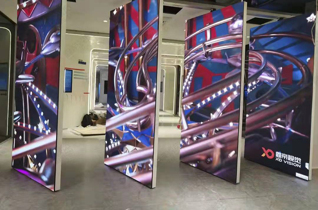 开合屏厂家|折叠屏融汇了开合与旋转的优点 折叠开合屏是我们见过的为