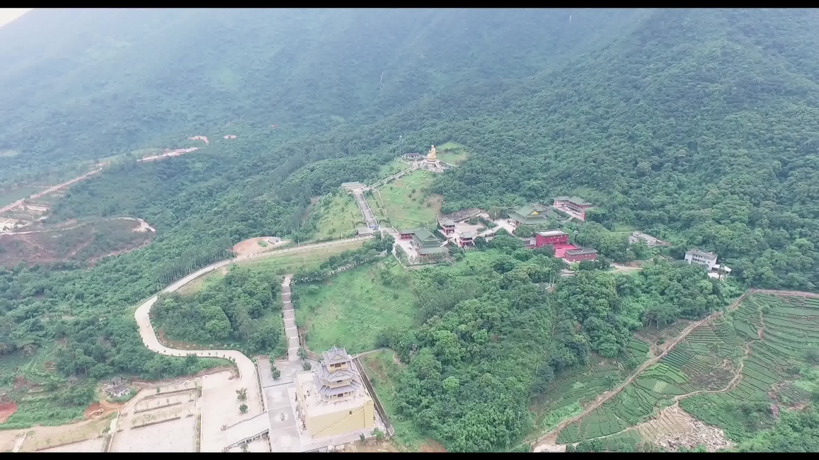 航拍—海丰县莲花山鸡鸣寺与仙人洞哔哩哔哩bilibili