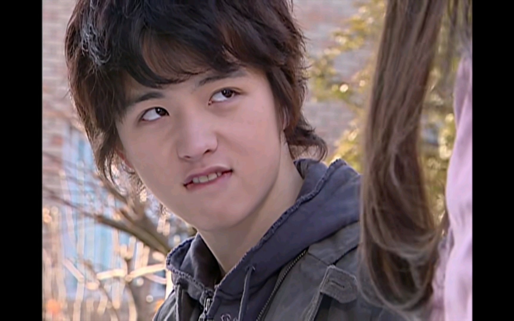 【搞笑一家人】敏浩装强悍入戏太深,真的很像一只呲牙咧嘴的小狗狗,奶