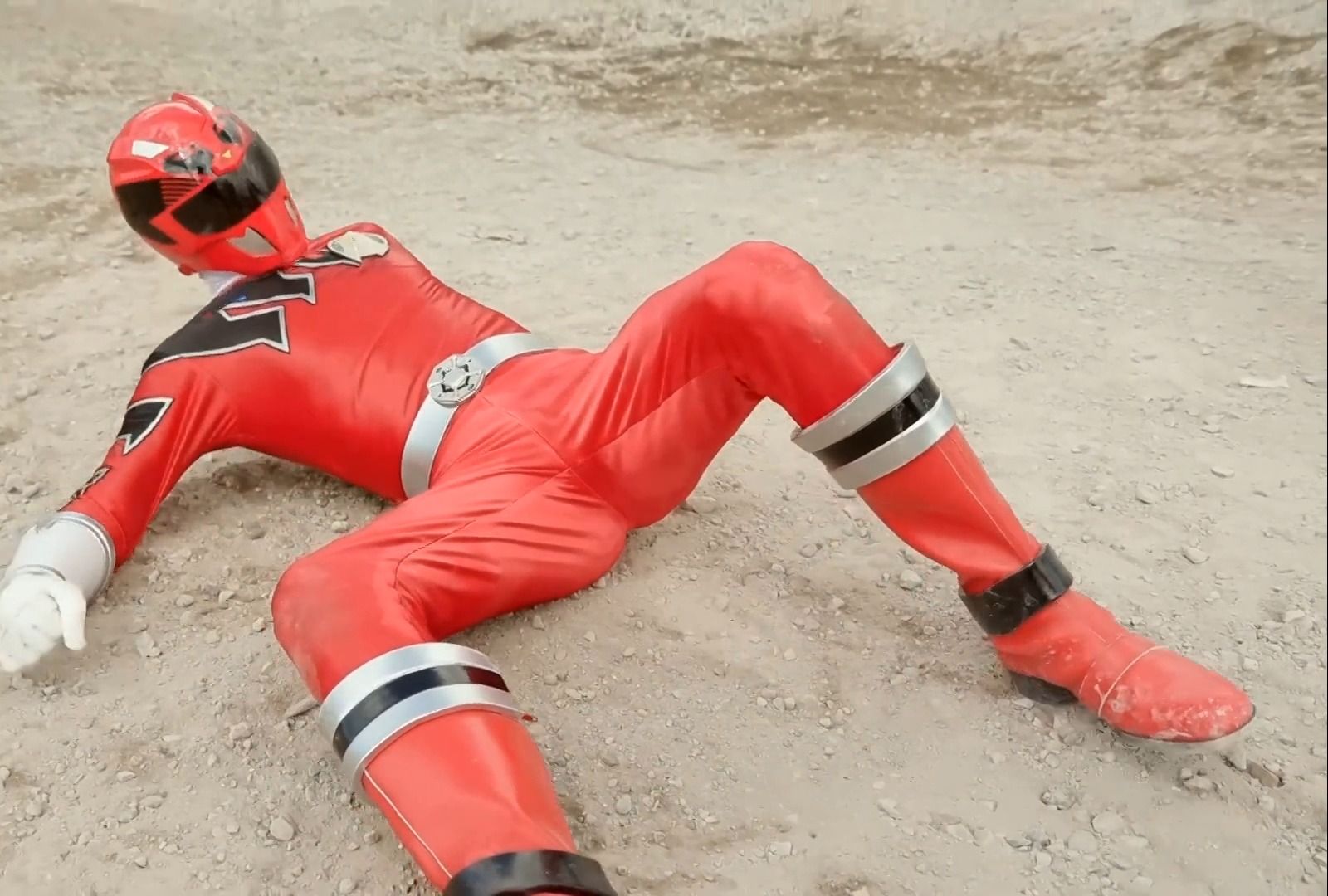 为何g社拍战队题材迎合观众口味和需要 红战士战斗精华剪辑1