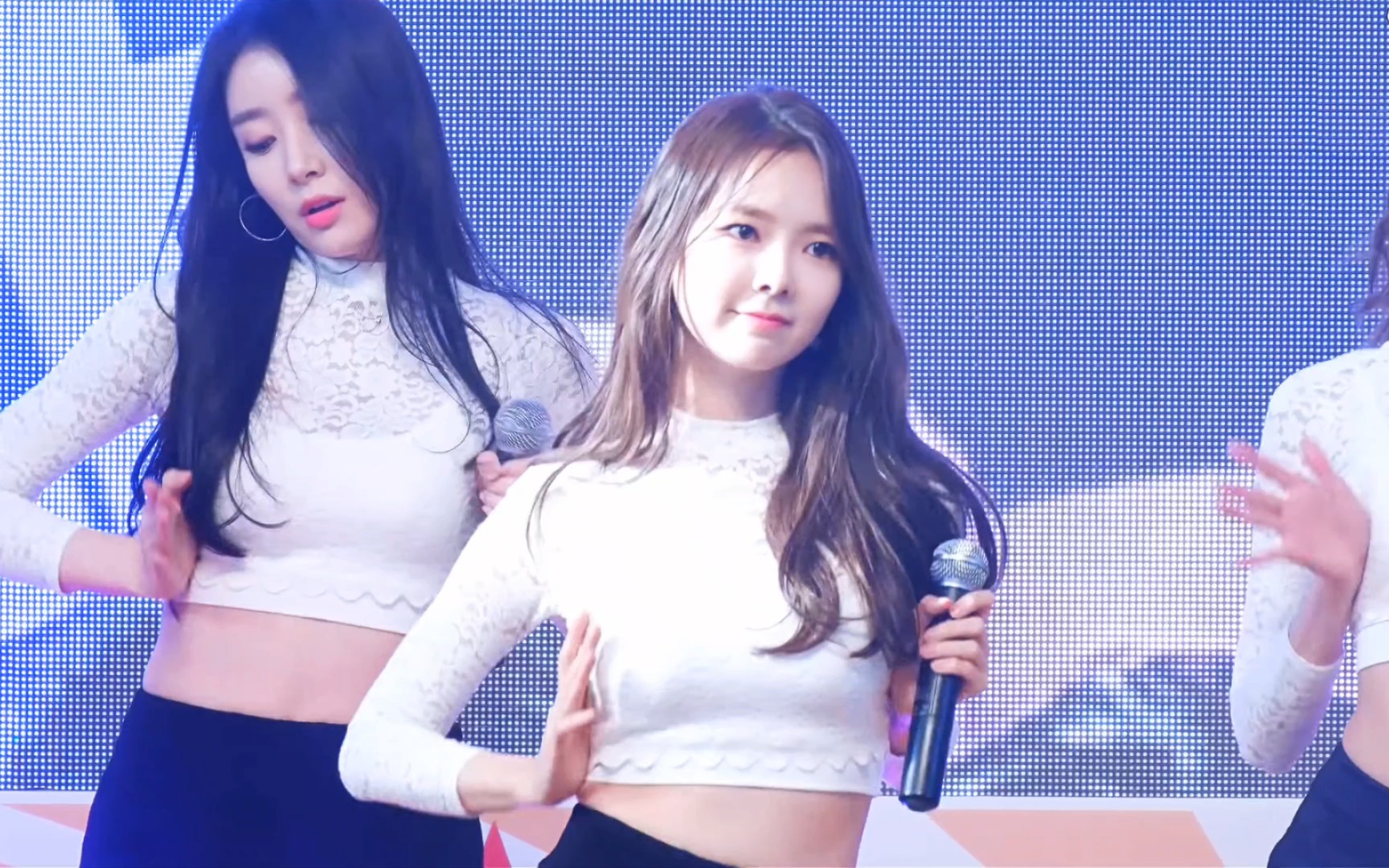 4k修复 –李孝恩–提线木偶–stellar _fancam现场 @出处在水印