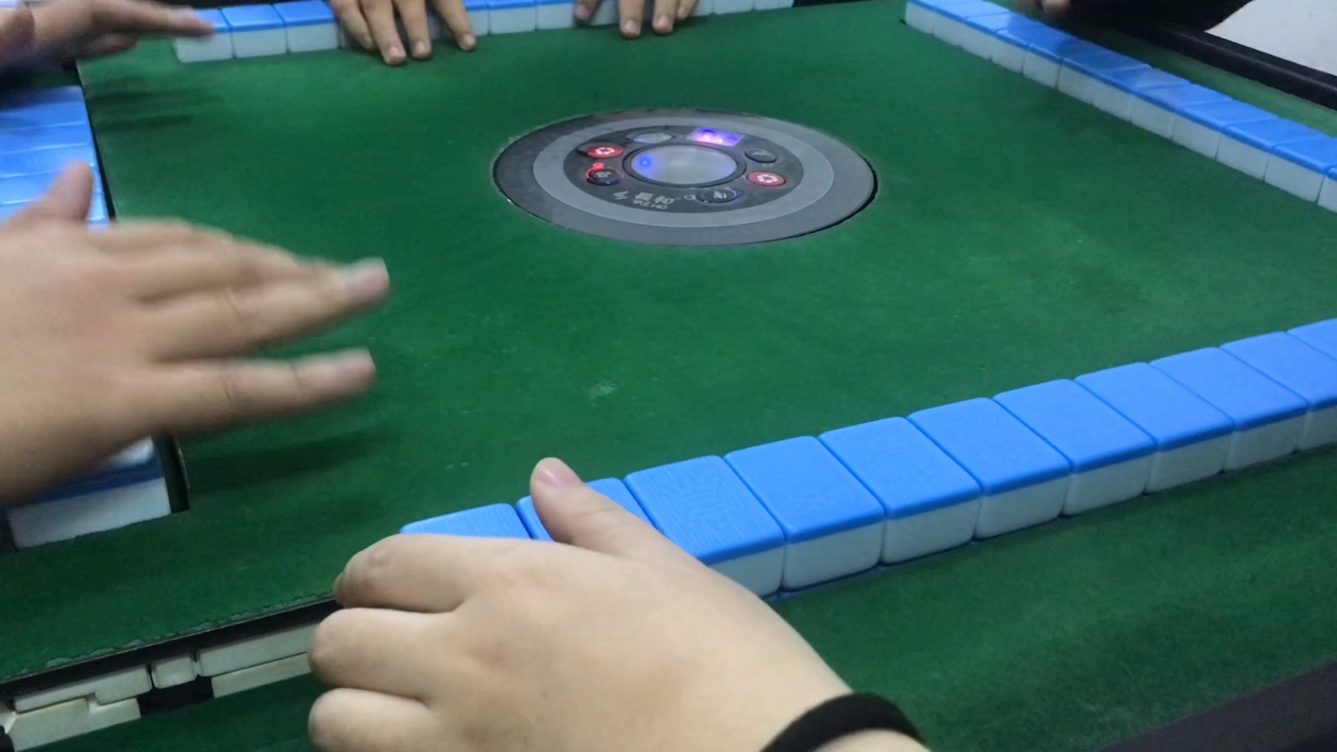 白板任变广东麻将100张第十三集豹富