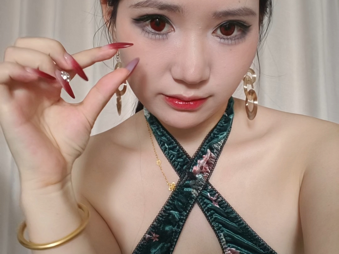怎么有人刚见到我就为了我付出全部啊