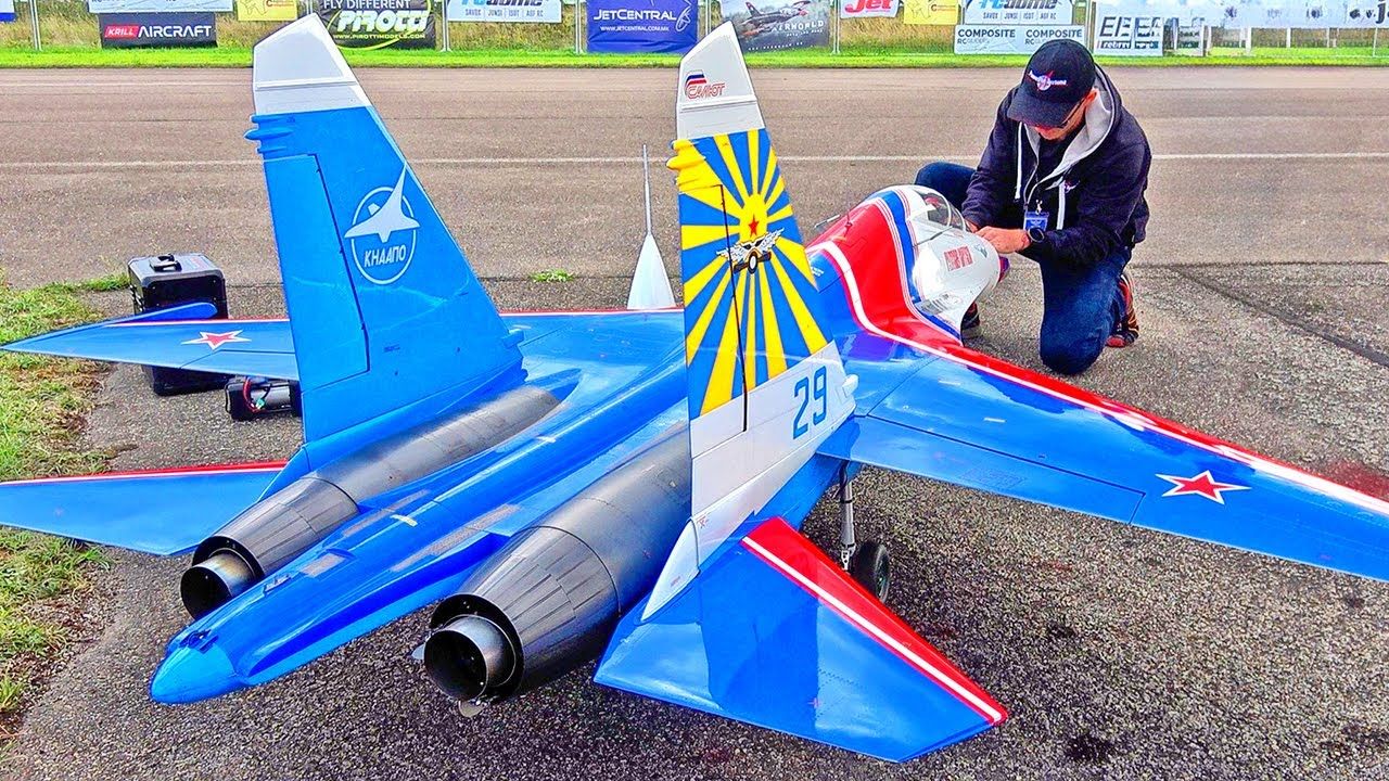 航模-苏霍伊su-27(俄罗斯勇士飞行表演队涂装)双涡轮喷气式飞机飞行